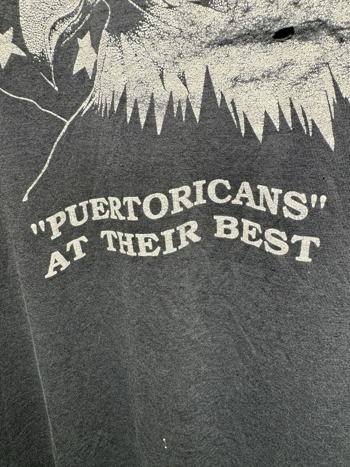 VTG 80s “Puertoricans” At Their Best Army National Guard Distressed T-Shirt L