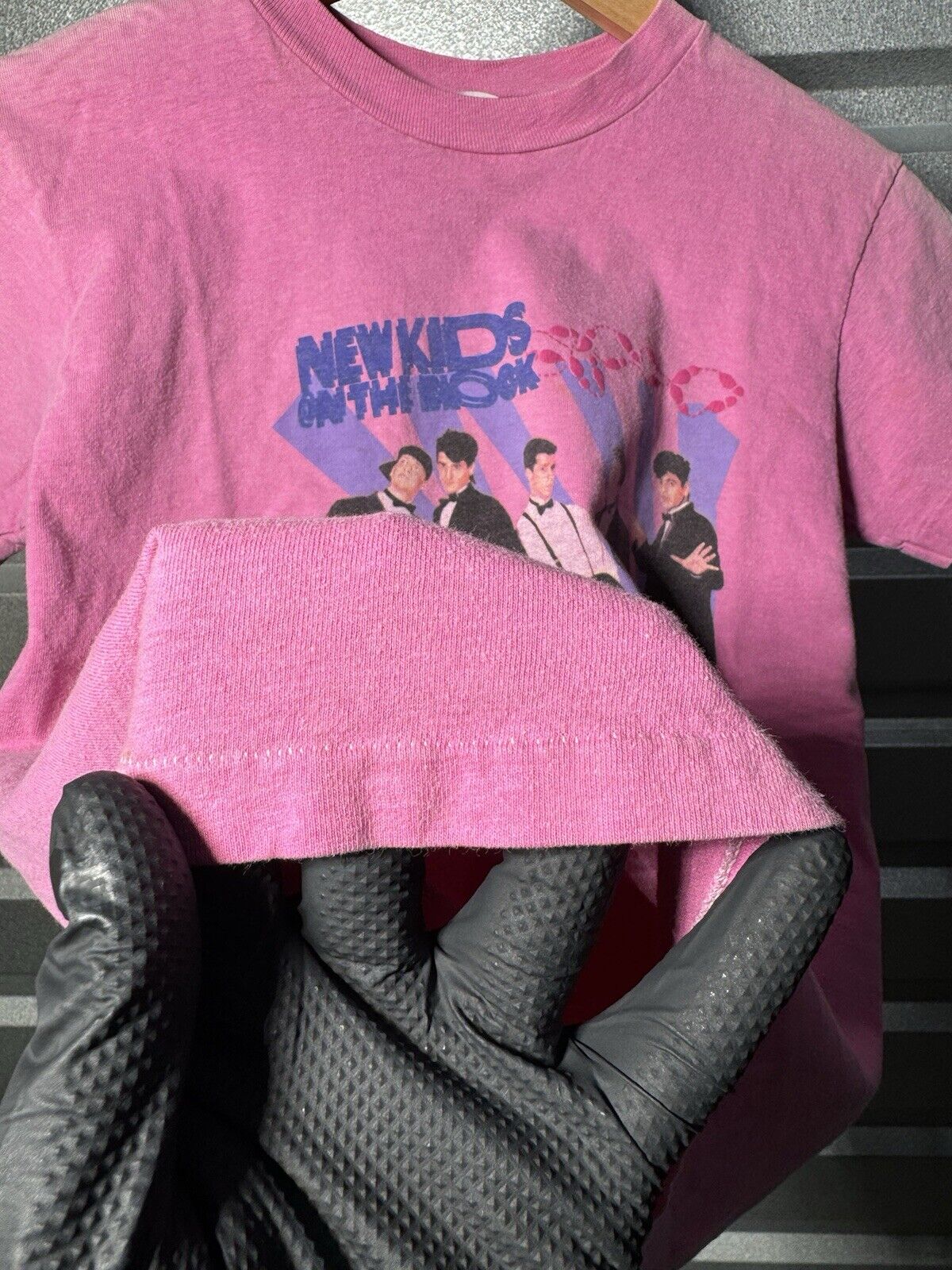 Rare Vintage New Kids on the Block 1989 Tour T-Shirt Pink Youth L Baby Tee 