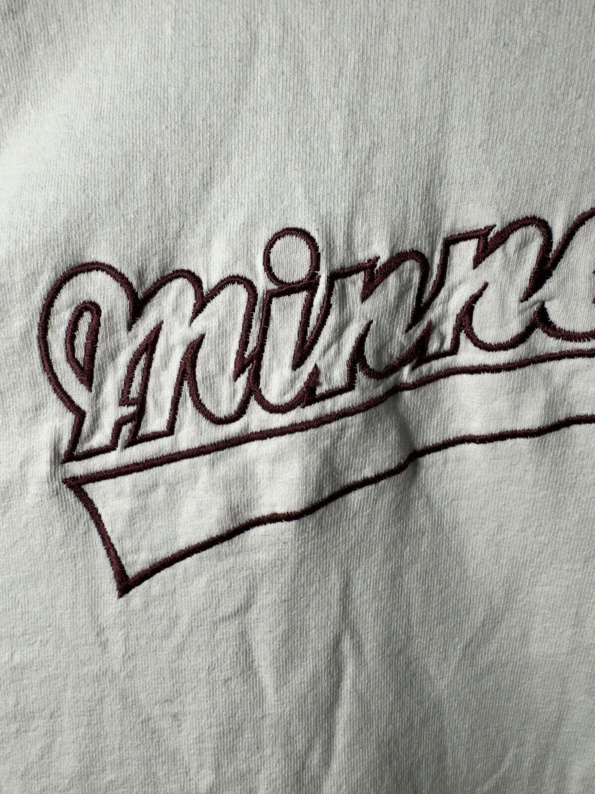 Vintage Minnesota Embroidered T-Shirt White Sz XL Logo 7 Single Stitch 