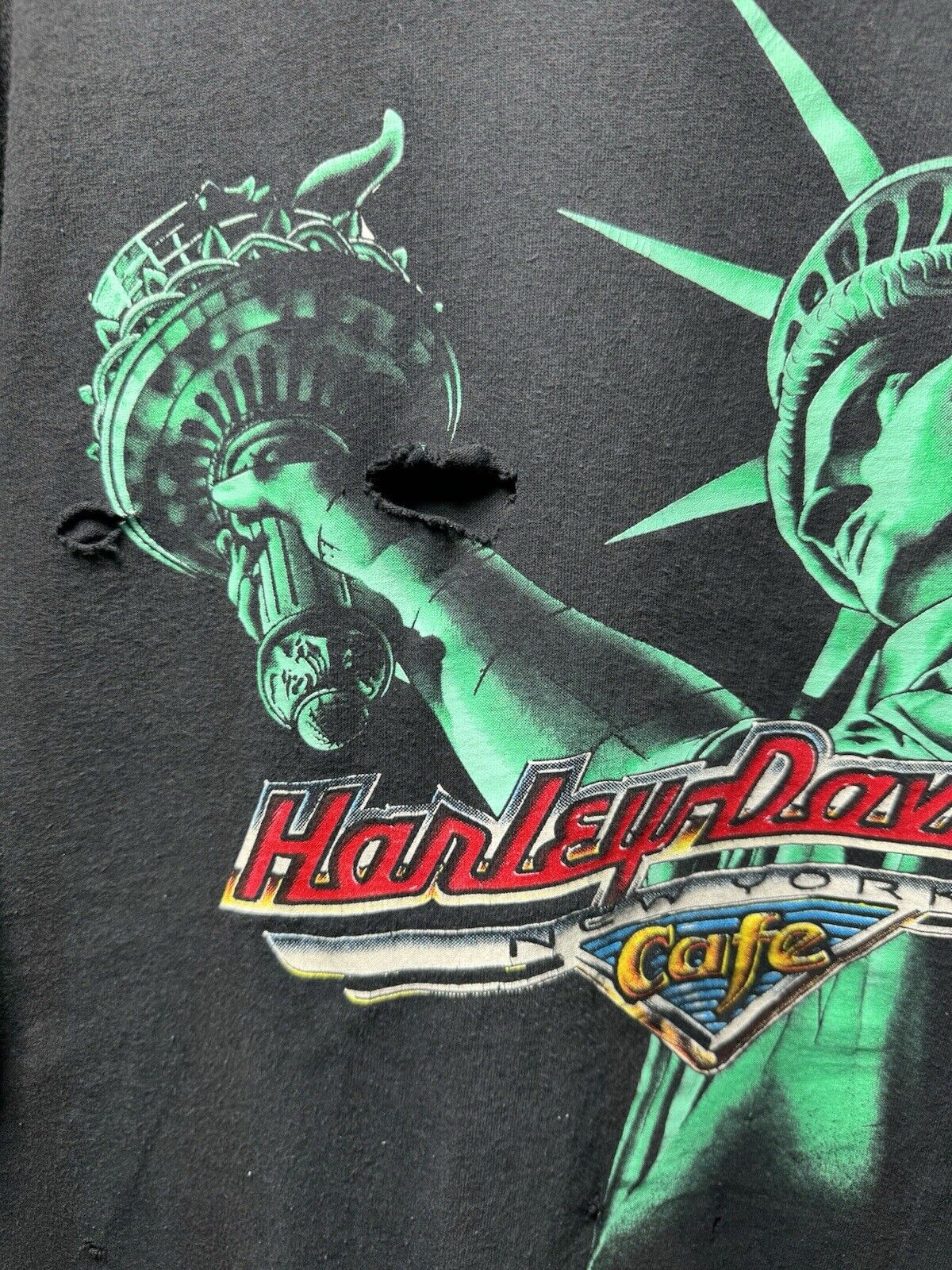 Vintage Harley Davidson NEW YORK Cafe Statue of Liberty T-Shirt Sz XL USA Holes