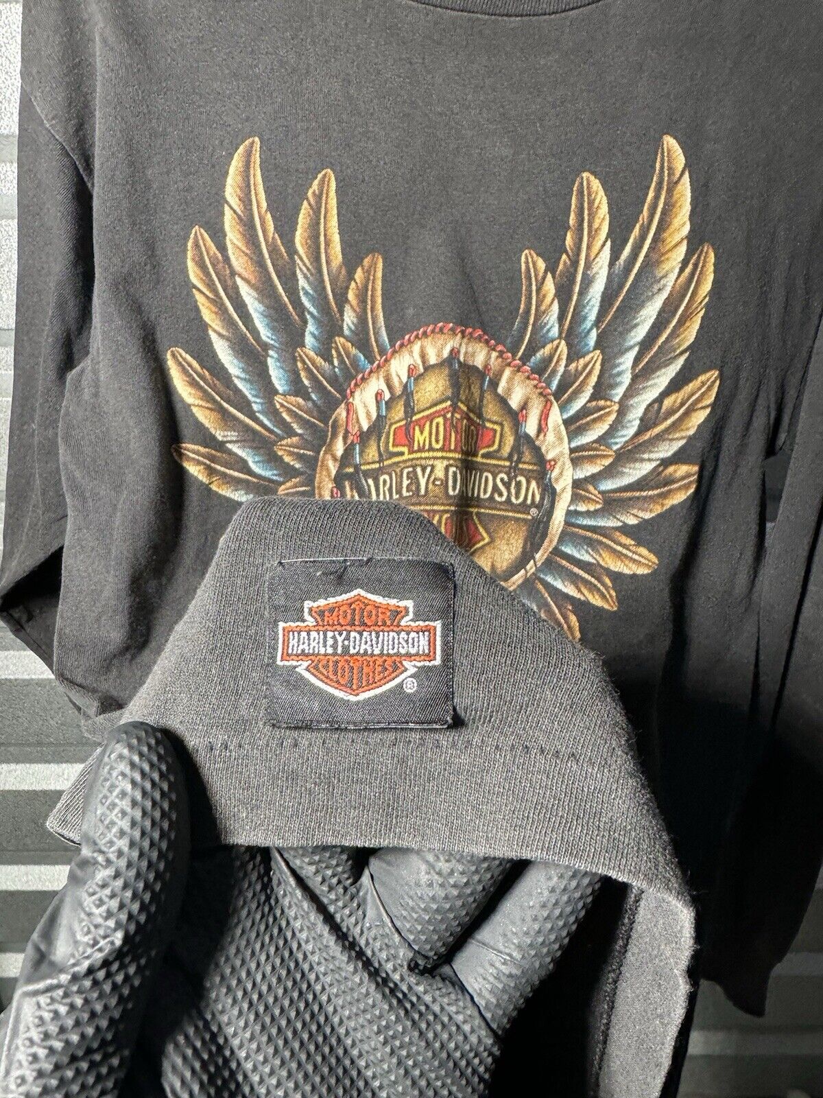 Vintage Harley Davidson 3D Emblem Native 1991 T-Shirt Size M Long Sleeve