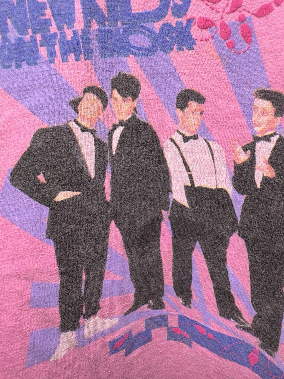 Rare Vintage New Kids on the Block 1989 Tour T-Shirt Pink Youth L Baby Tee 