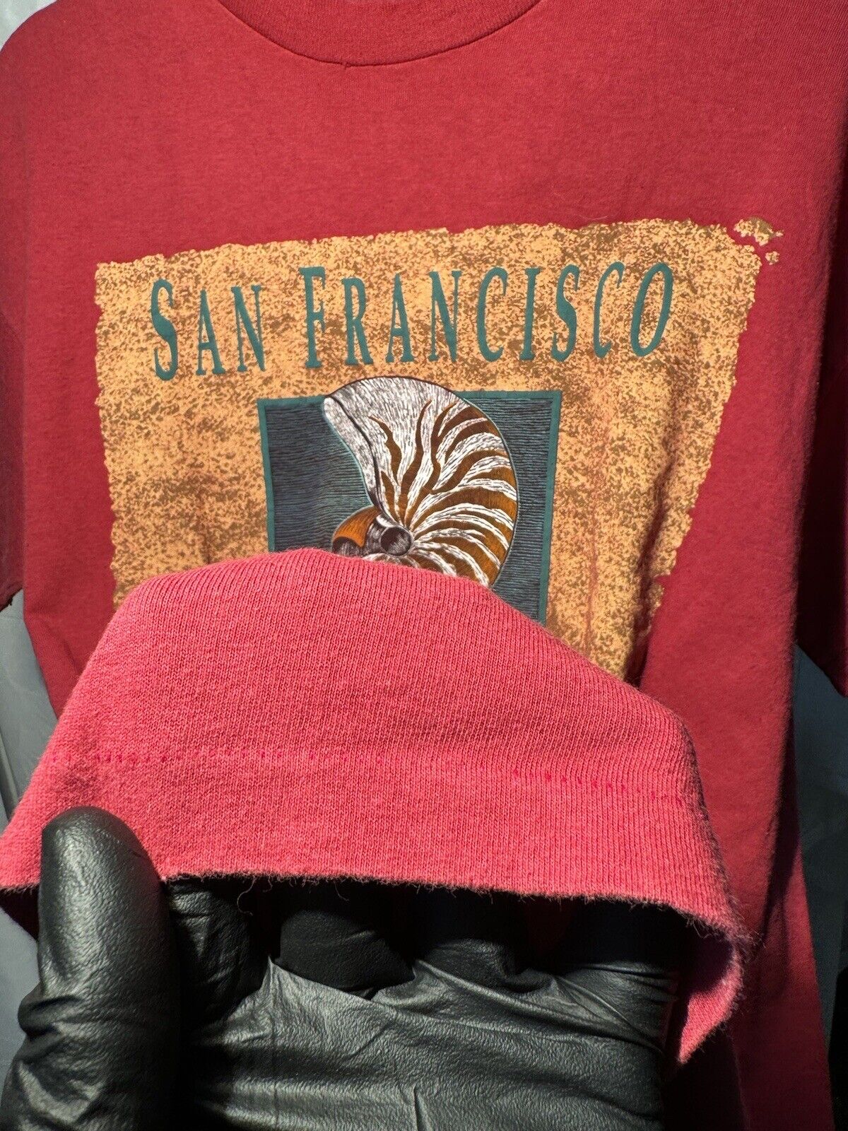 Vintage 80s 90s San Francisco Shell Graphic T-Shirt Sz L Red Short Sleeve 