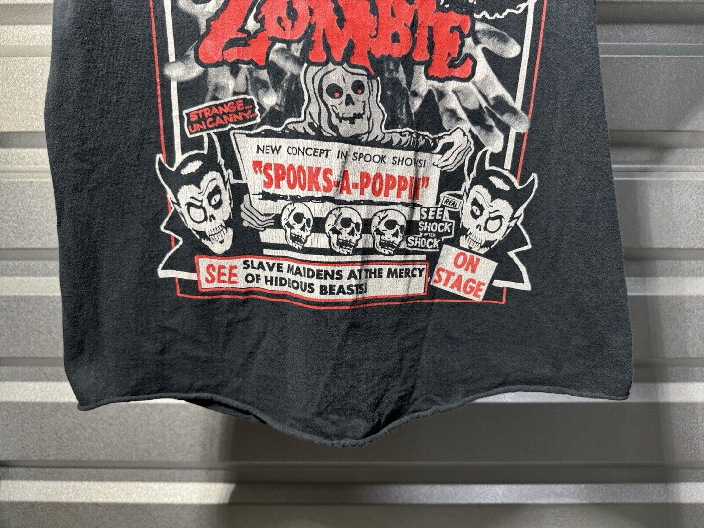 Vintage Rob Zombie Tour T-Shirt Size M Rock Spooks-A-Popping Great Zombie Show