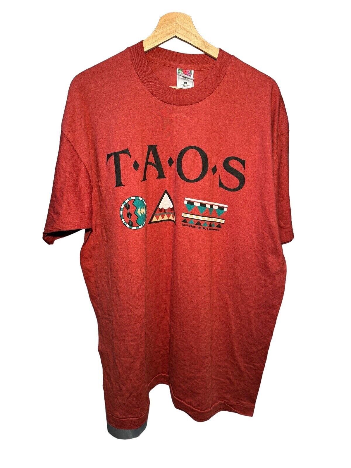 Vintage TAOS New Mexico Single Stitch T Shirt Made USA Sz XL Text Aztec Red 1992