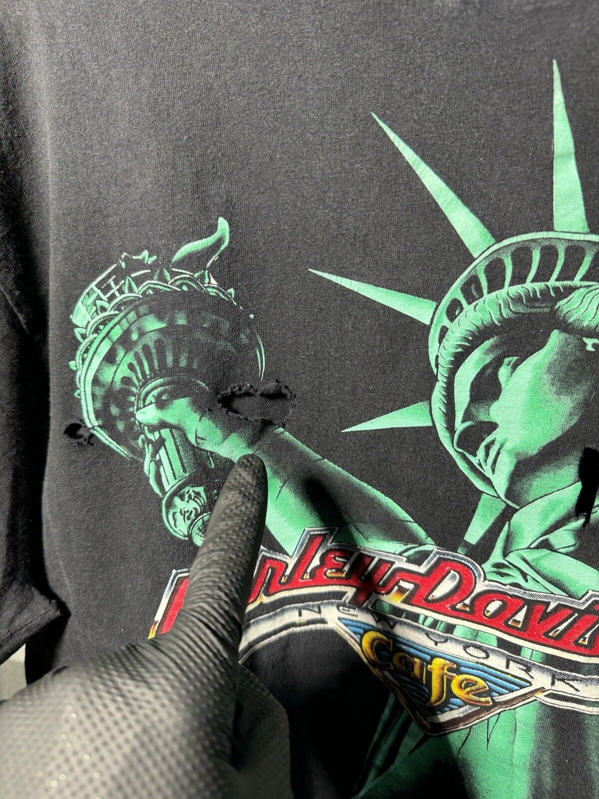 Vintage Harley Davidson NEW YORK Cafe Statue of Liberty T-Shirt Sz XL USA Holes