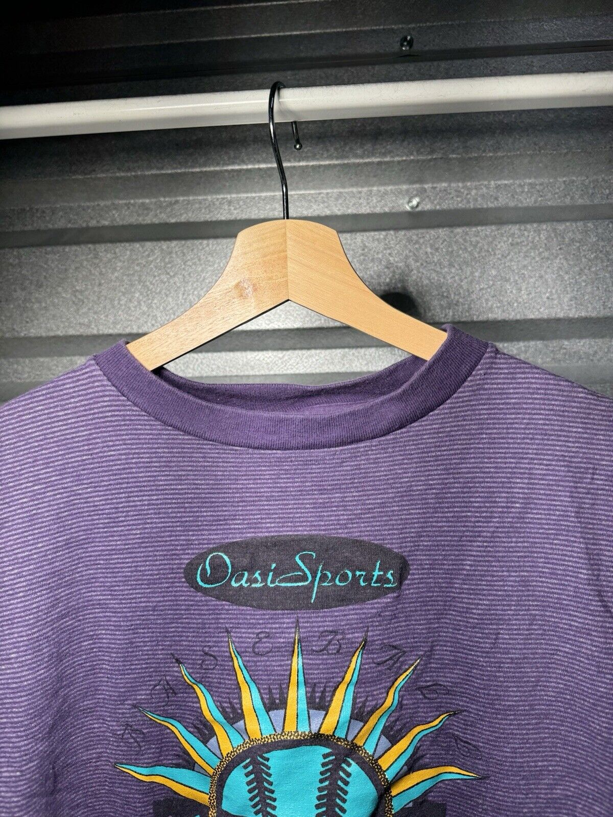 Vintage Worldwide Sports Baseball  Surf Odyssey T-Shirt Sz L Purple 