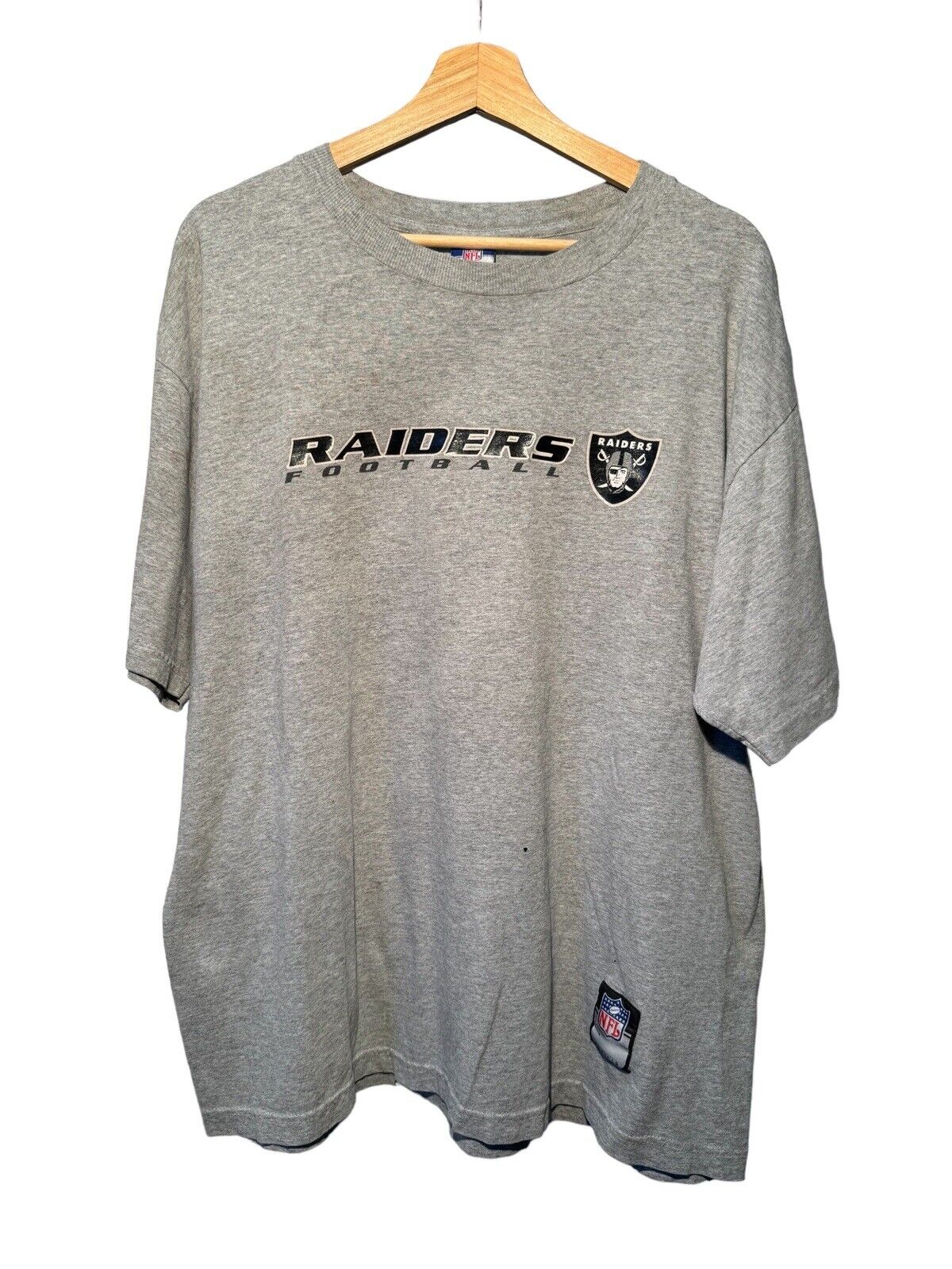 Vintage Oakland Raiders T-Shirt Size Large Gray by Reebok Y2K