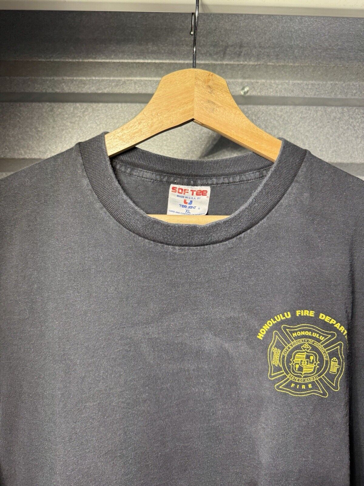 Vintage Hawaii County Fire Department Air Rescue Paramedics T Shirt XL