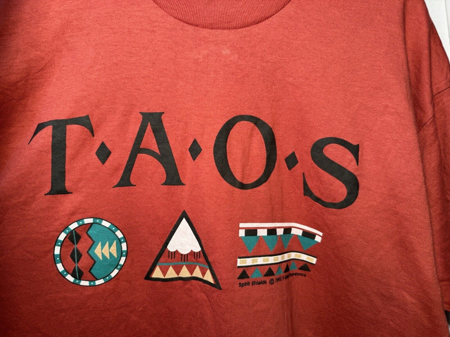 Vintage TAOS New Mexico Single Stitch T Shirt Made USA Sz XL Text Aztec Red 1992