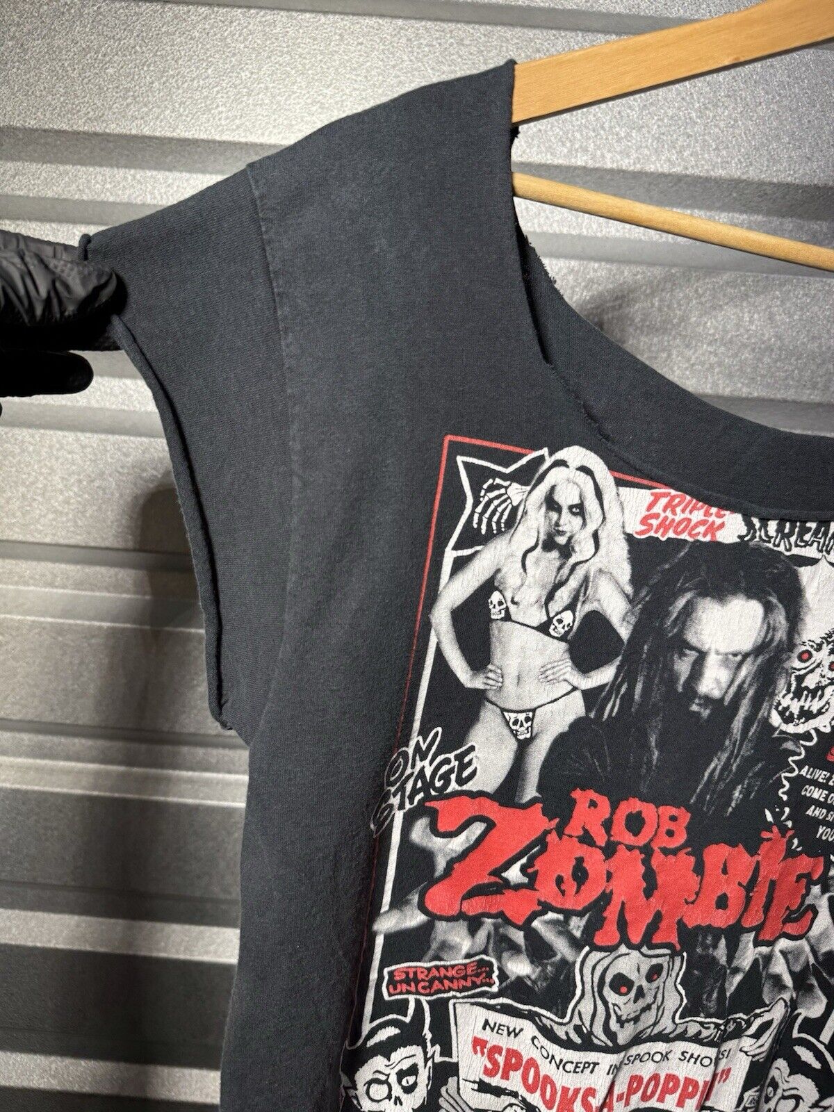 Vintage Rob Zombie Tour T-Shirt Size M Rock Spooks-A-Popping Great Zombie Show